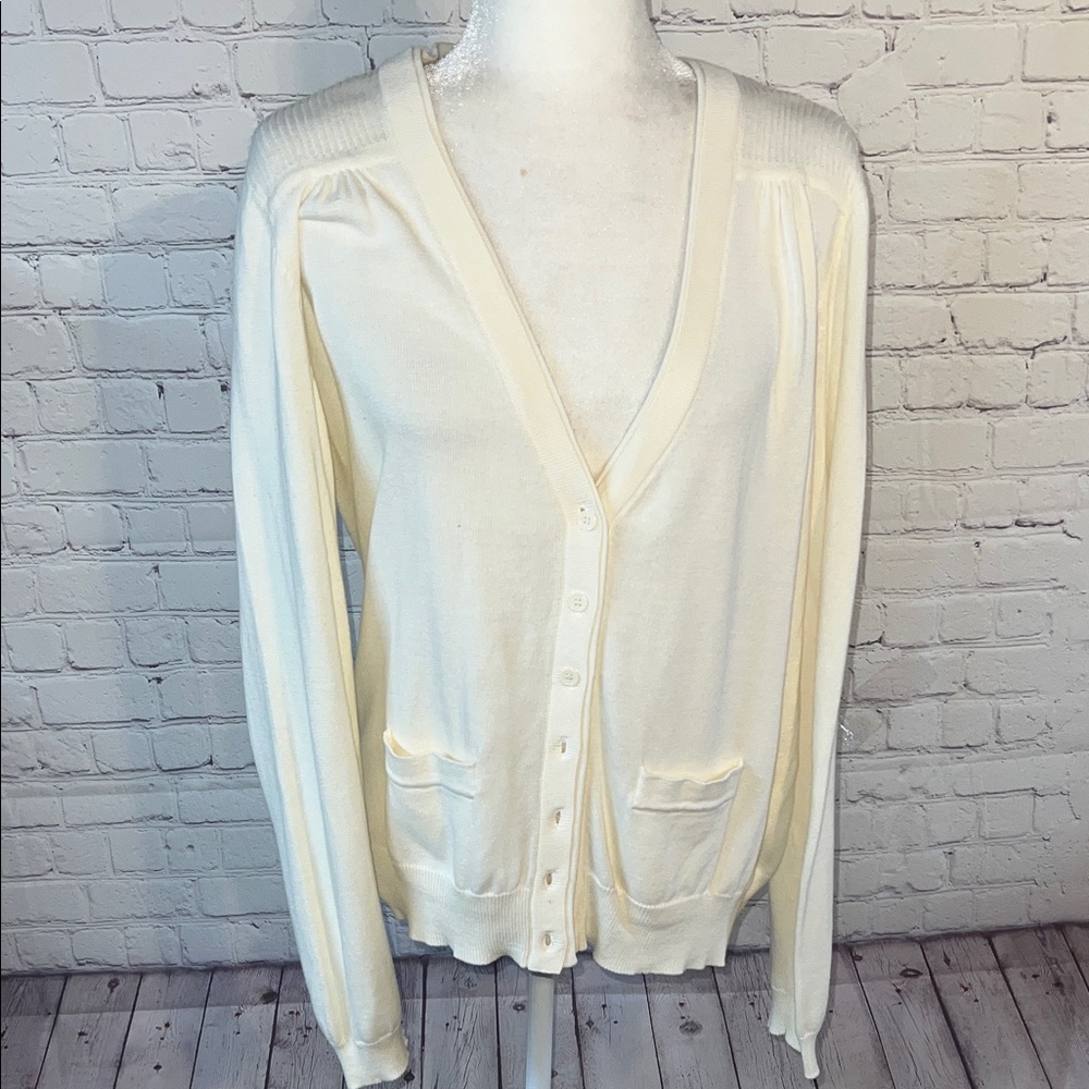 XL St. John’s Bay cream colored cardigan V-Neck Button-Up Women's Sweater.